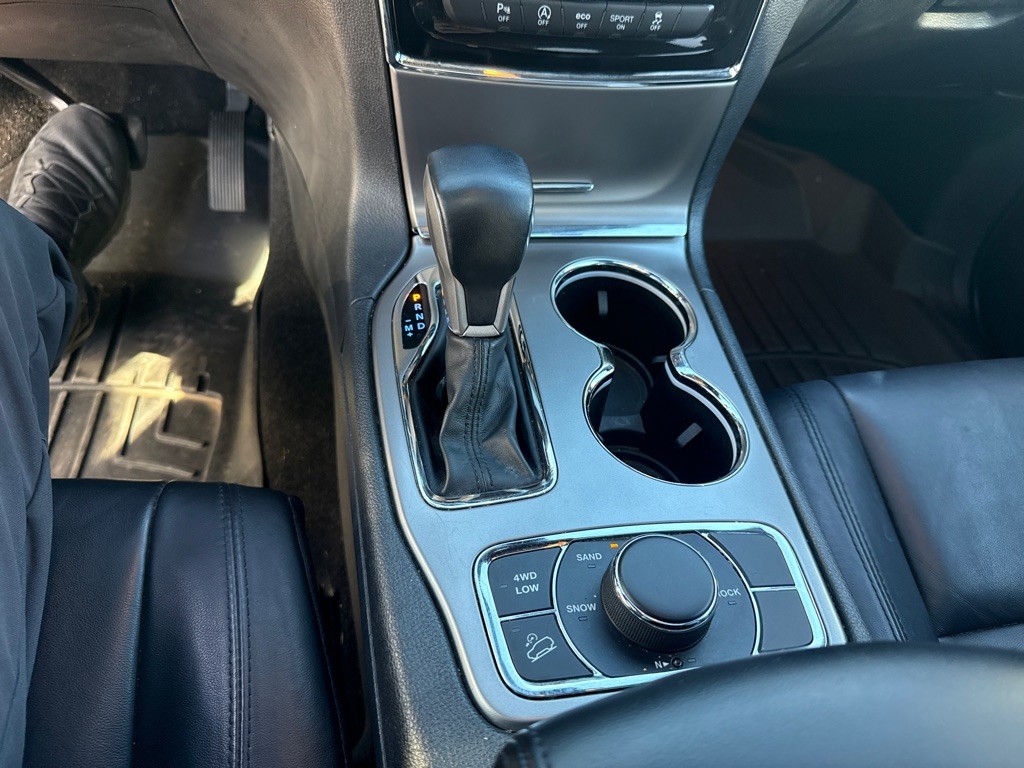 2020 Jeep Grand Cherokee Image 16