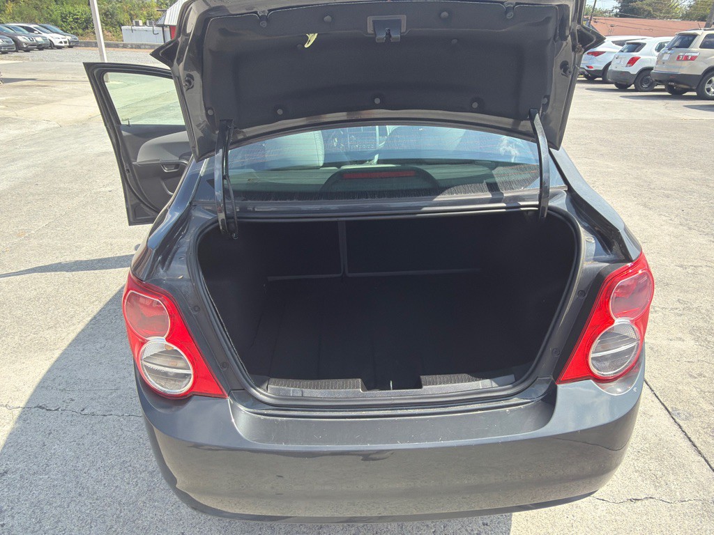 2014 Chevrolet Sonic Image 7