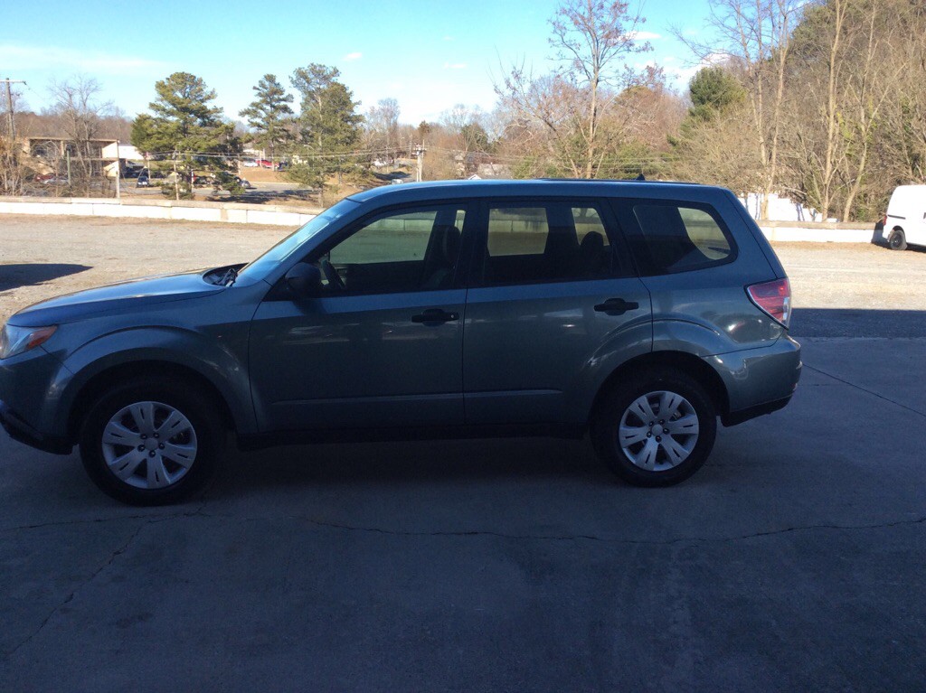 2010 Subaru Forester Image 3