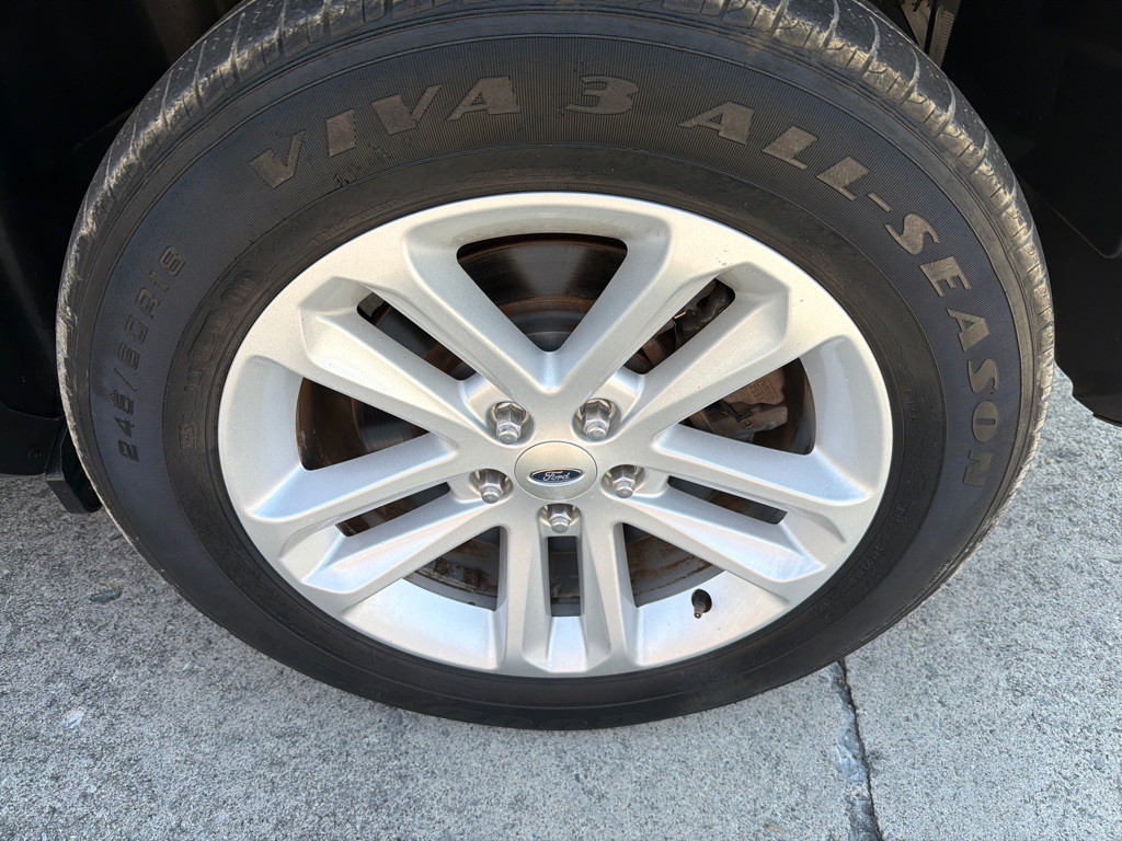 2014 Ford Explorer Image 9