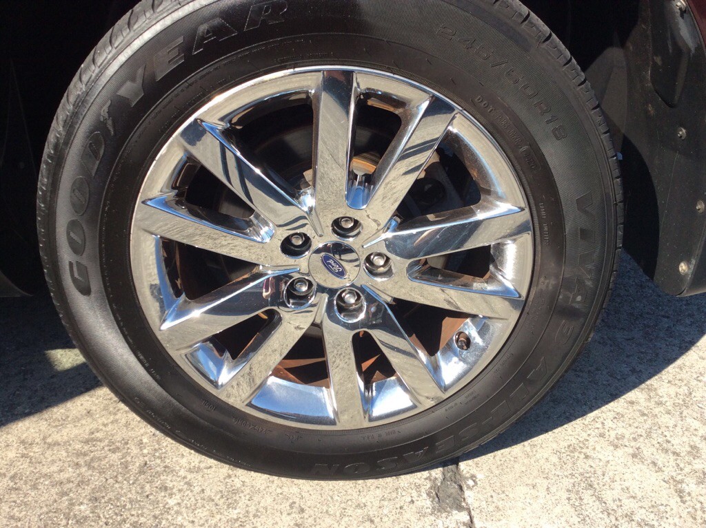 2011 Ford Edge Image 8
