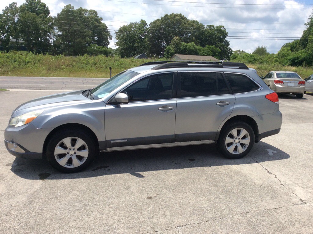 2010 Subaru Outback Image 1