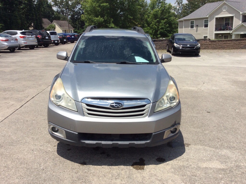 2010 Subaru Outback Image 3