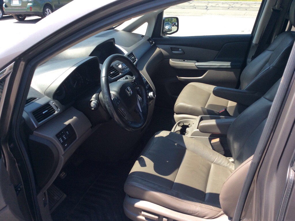 2011 Honda Odyssey Image 5