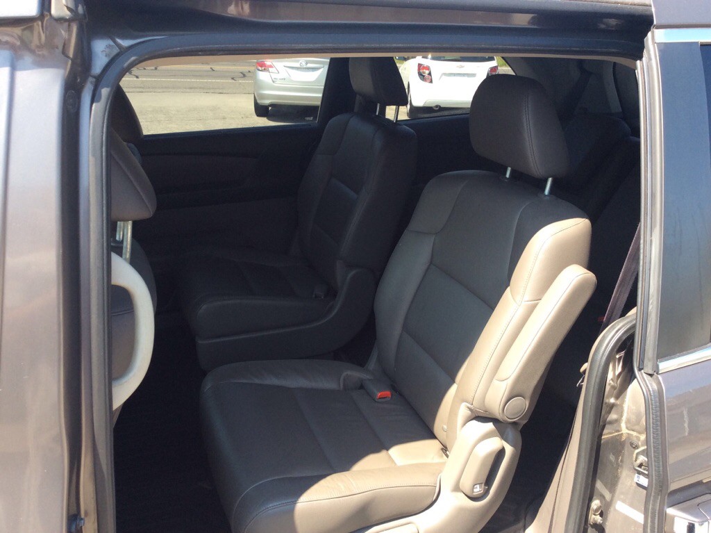 2011 Honda Odyssey Image 6