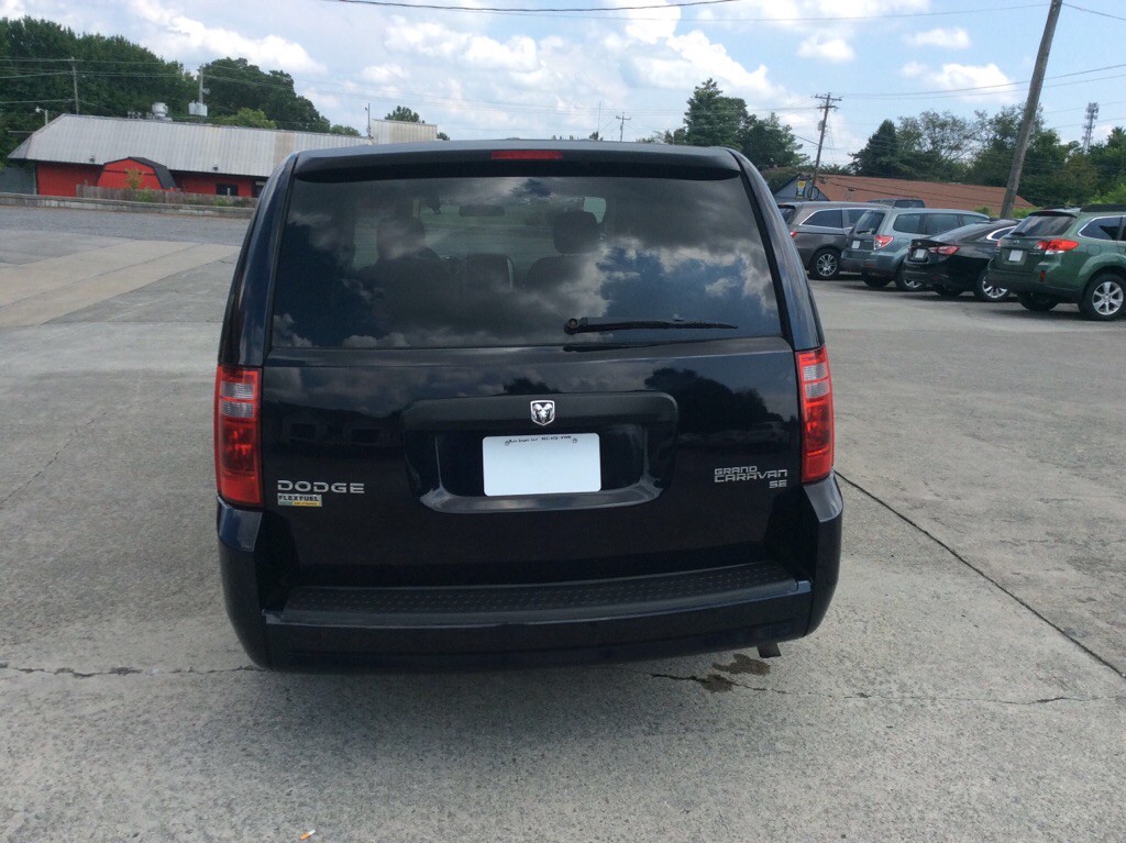 2010 Dodge Grand Caravan Image 4