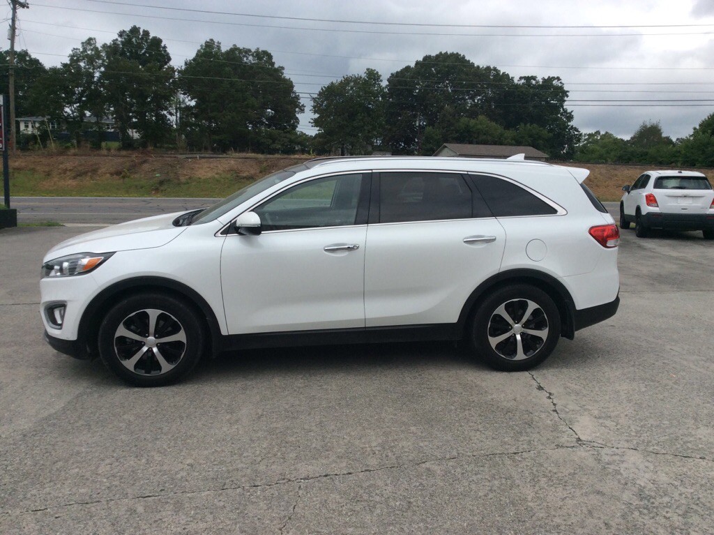 2018 Kia Sorento Image 2