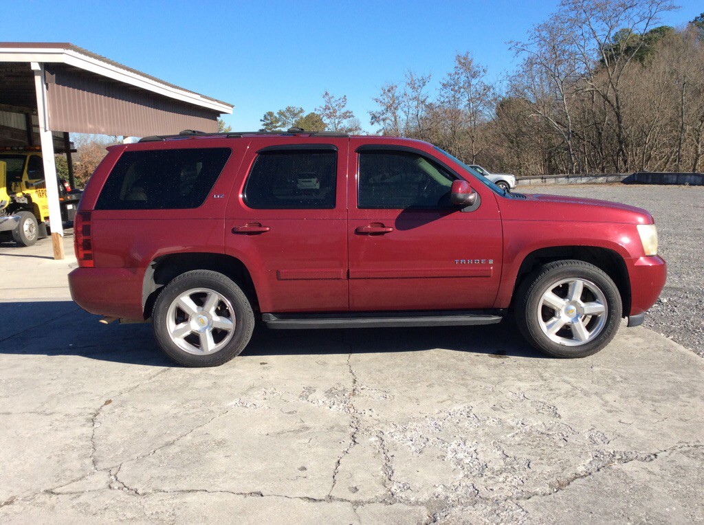 2007 Chevrolet Tahoe Image 2
