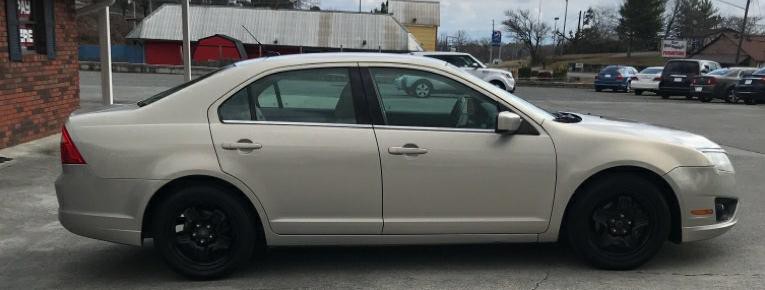 2010 Ford Fusion Image 2