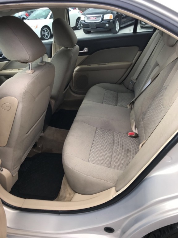 2010 Ford Fusion Image 7