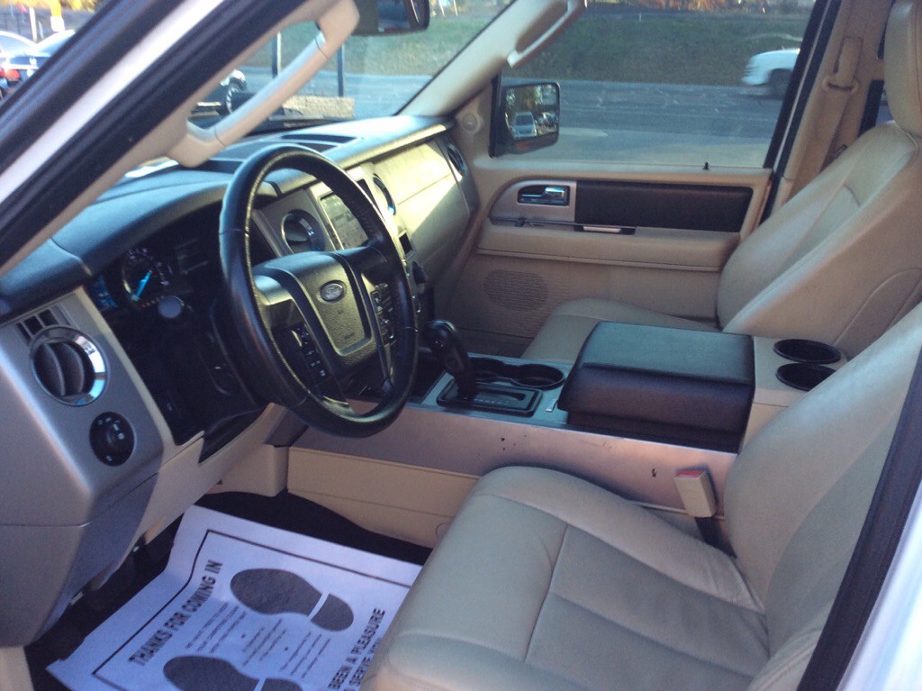 2017 Ford Expedition Image 5