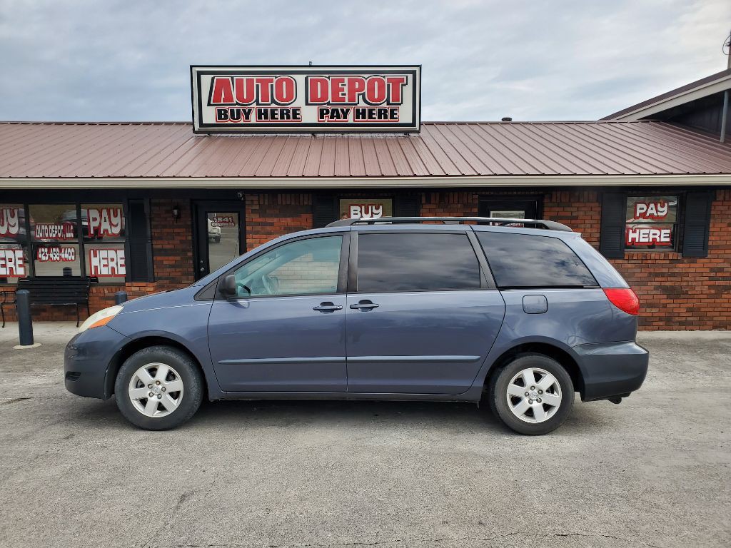2006 Toyota Sienna Image 1