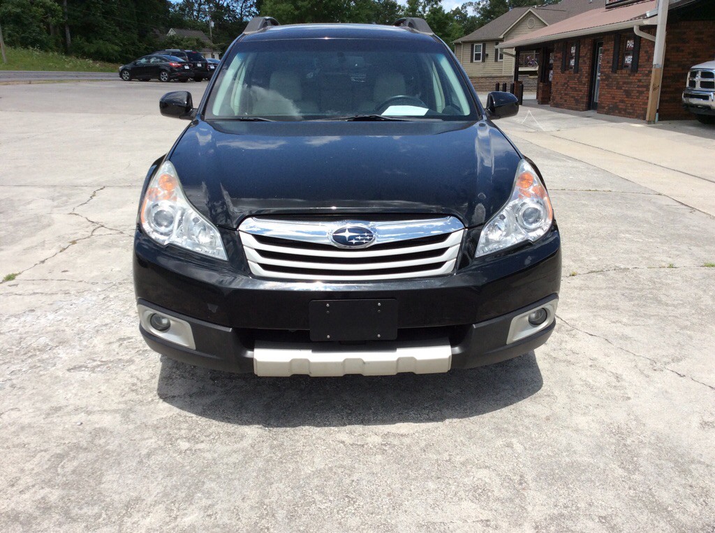 2011 Subaru Outback Image 2