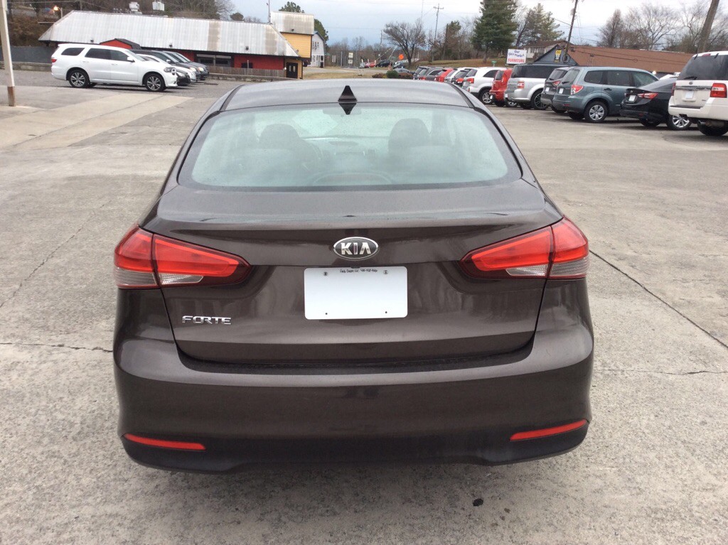 2018 Kia Forte Image 4