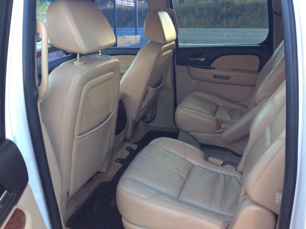 2008 Chevrolet Suburban Image 7