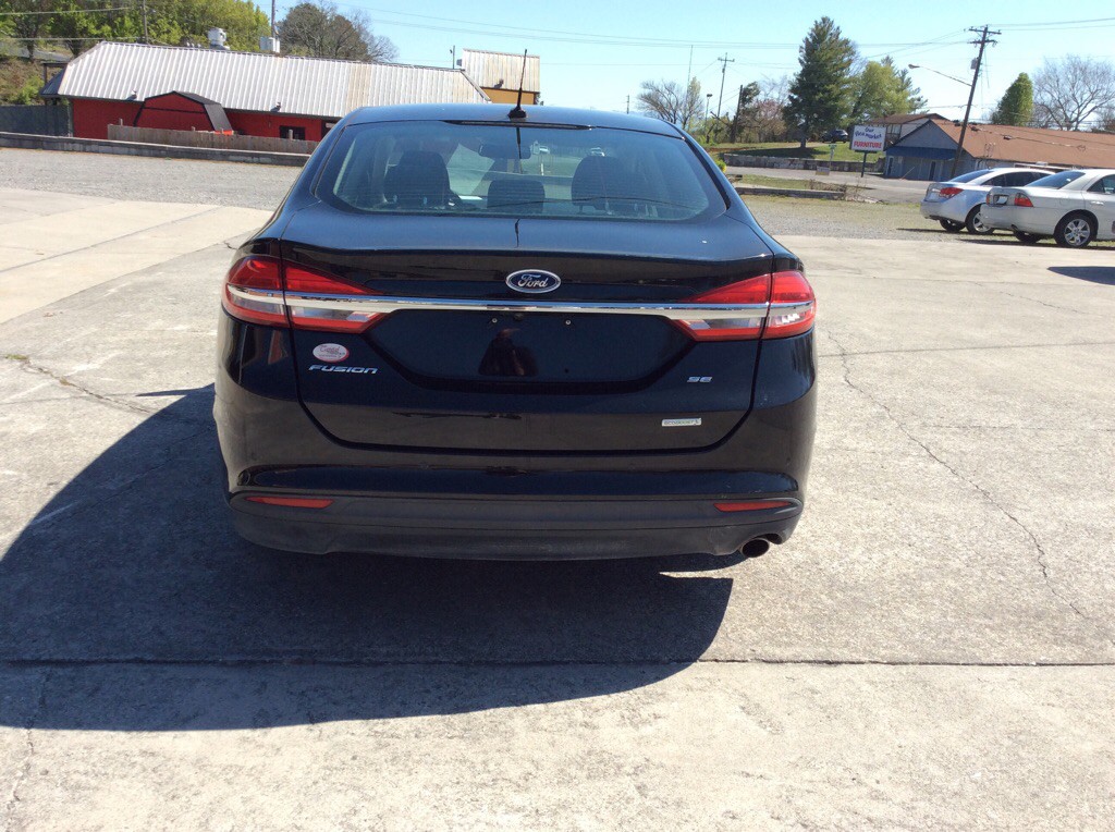 2017 Ford Fusion Image 6