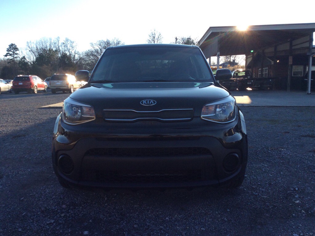 2017 Kia Soul Image 2