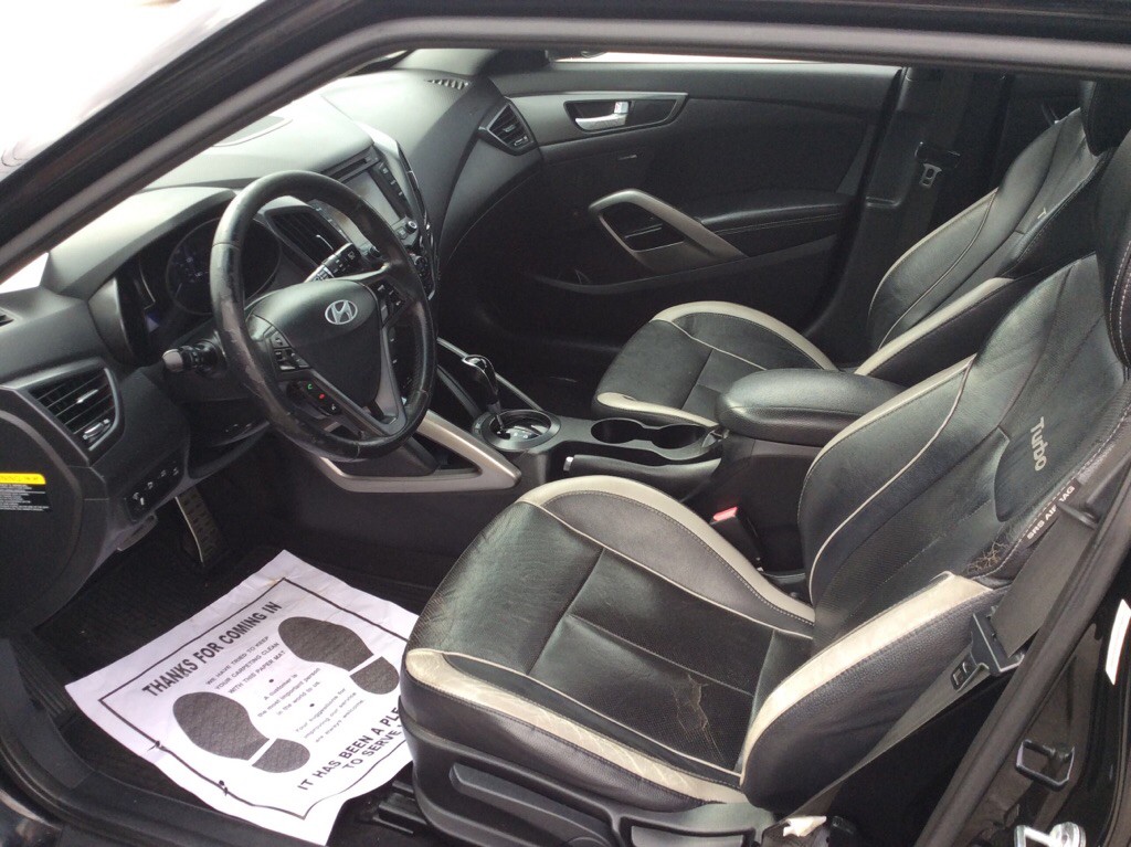 2013 Hyundai Veloster Image 5