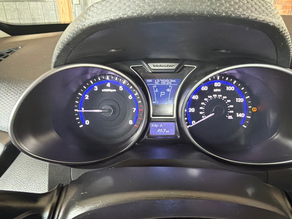 2013 Hyundai Veloster Image 9