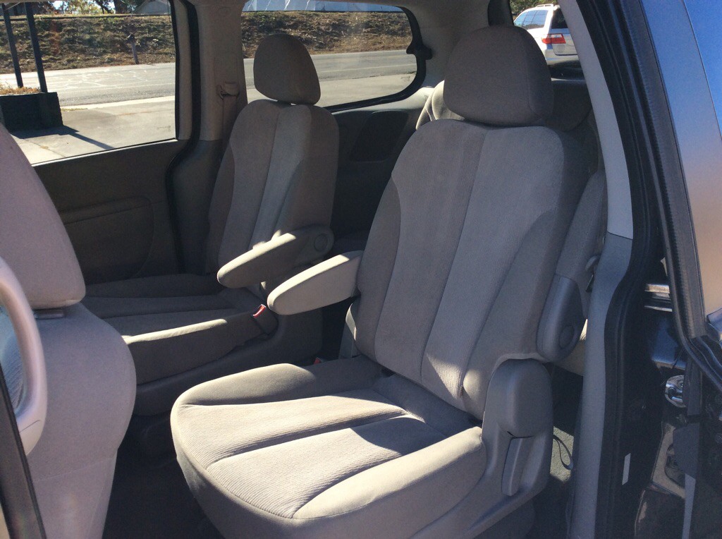 2014 Kia Sedona Image 6