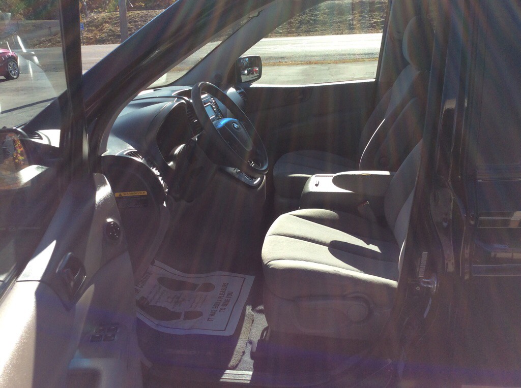 2014 Kia Sedona Image 7