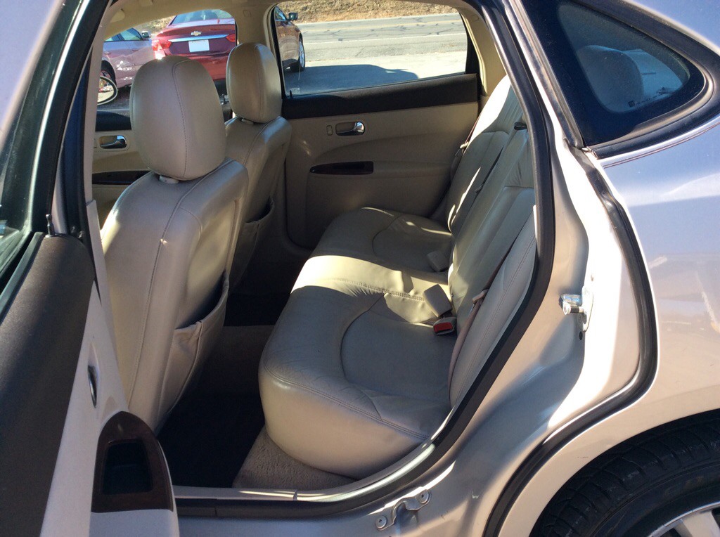 2008 Buick Lacrosse Image 7