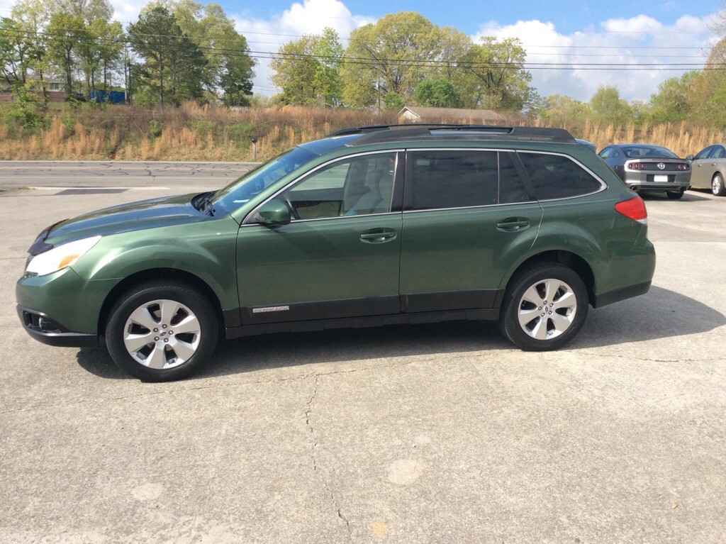2012 Subaru Outback Image 2