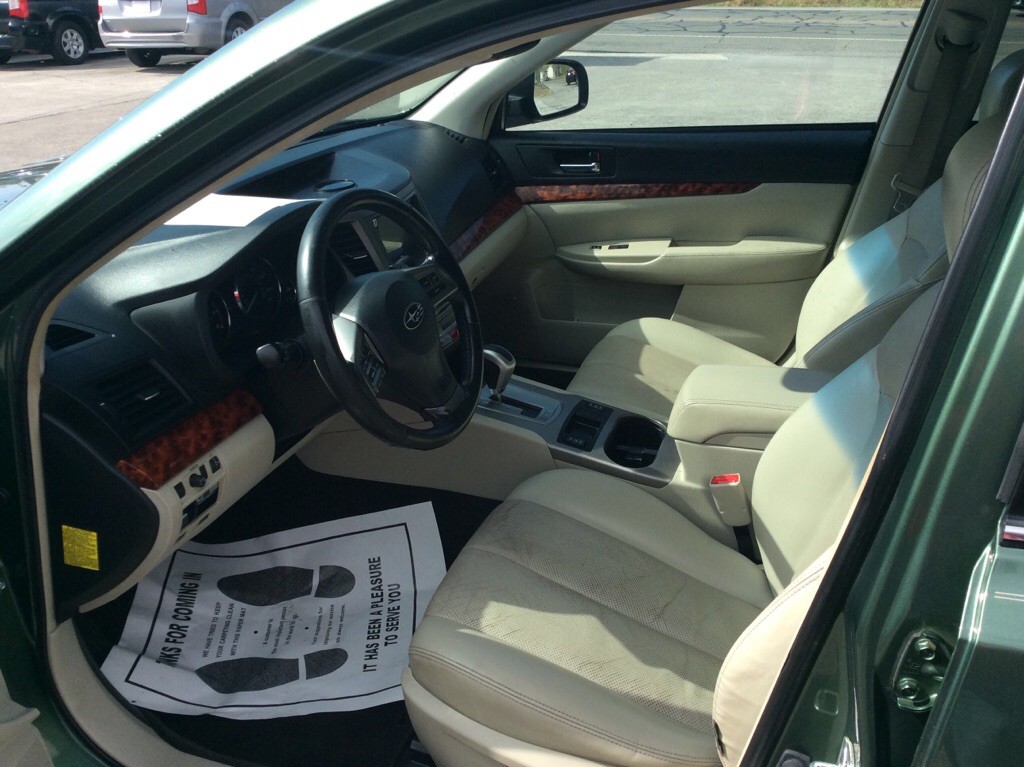 2012 Subaru Outback Image 5