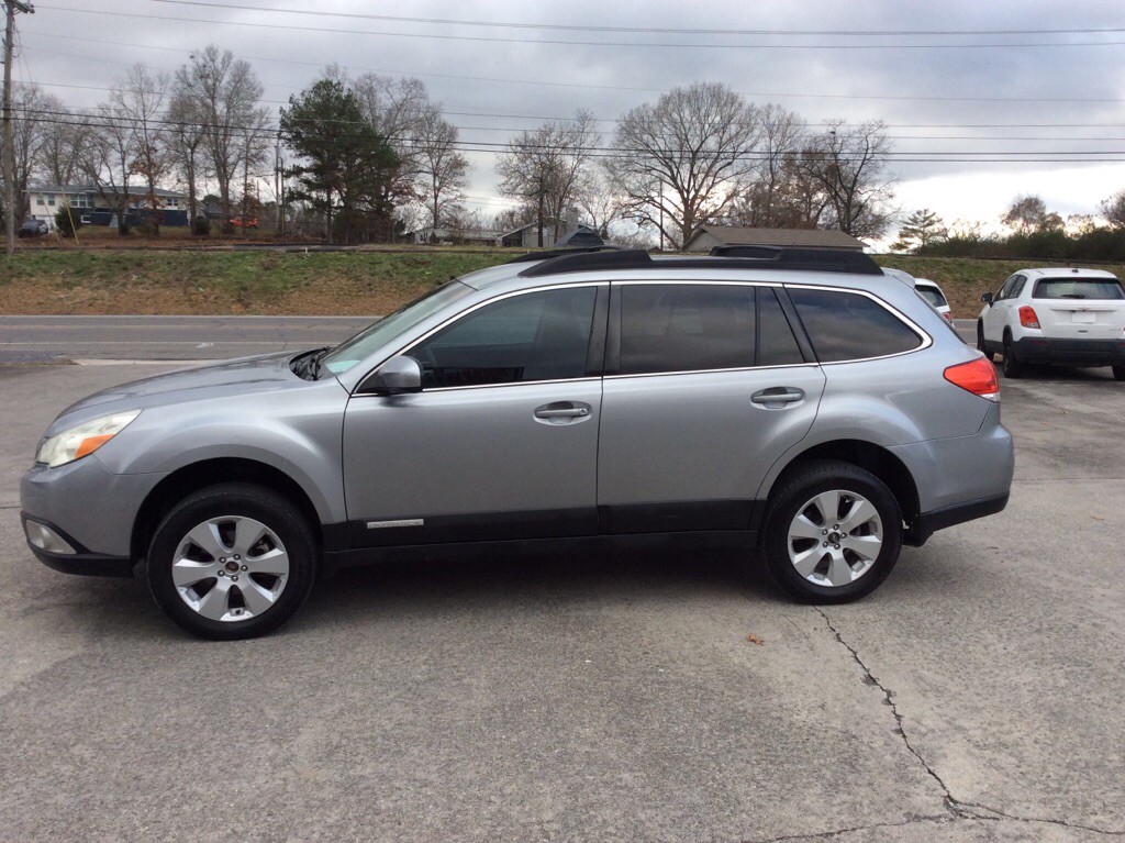 2010 Subaru Outback Image 3