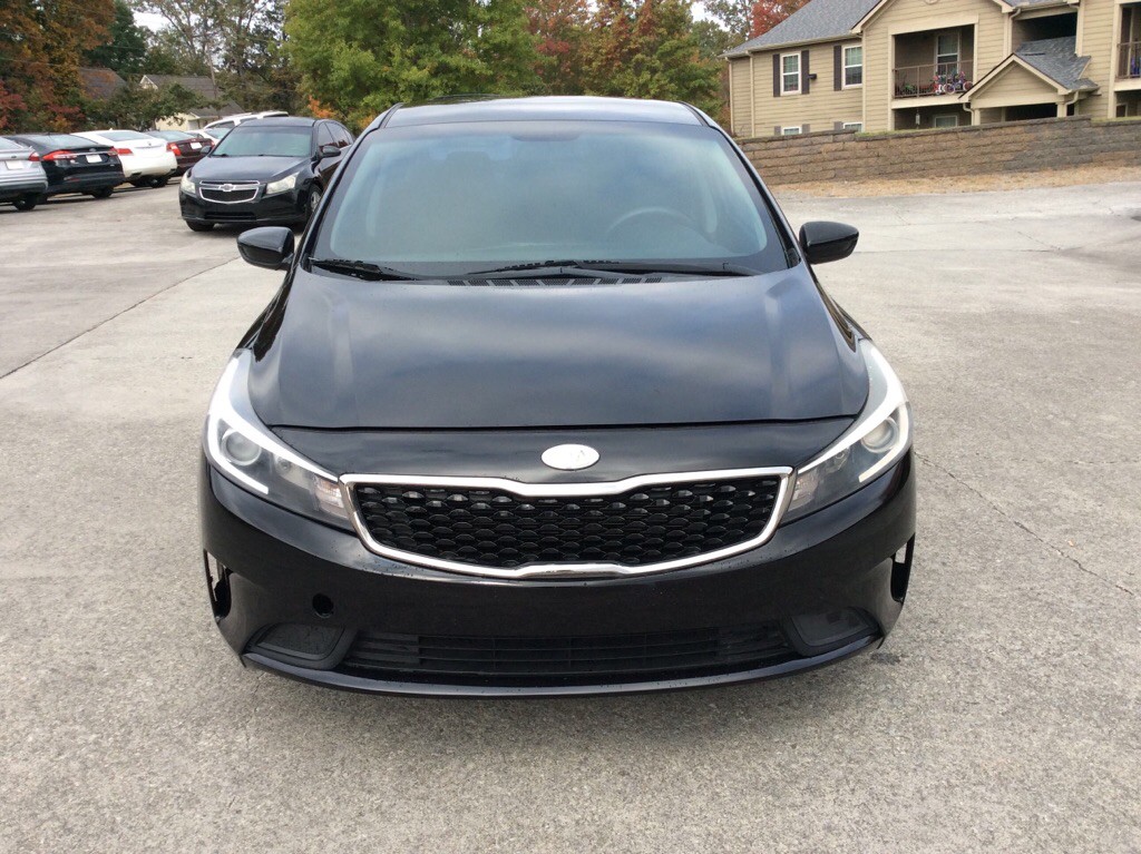 2017 Kia Forte Image 2