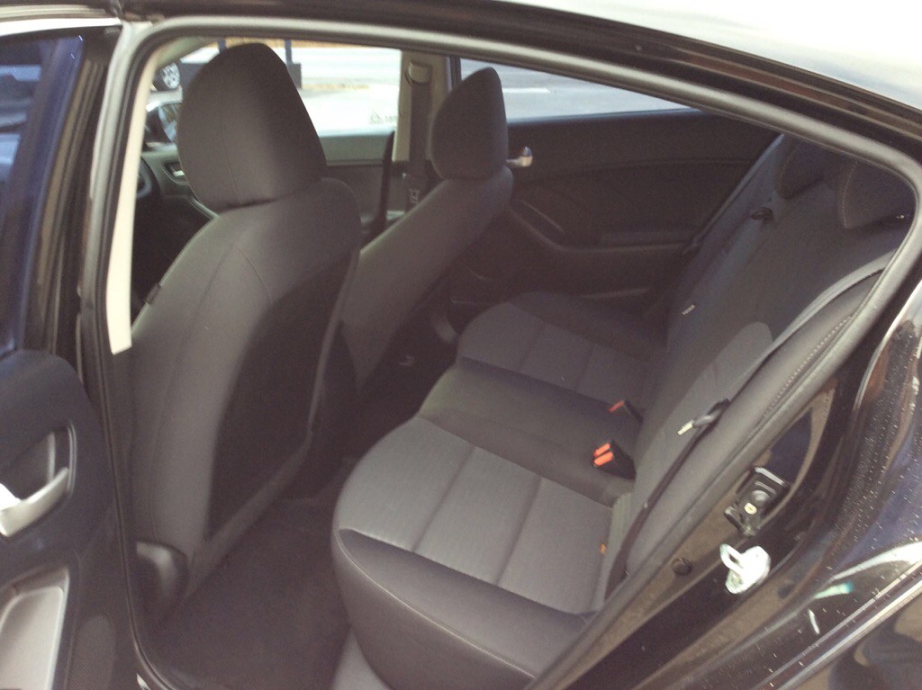 2017 Kia Forte Image 6