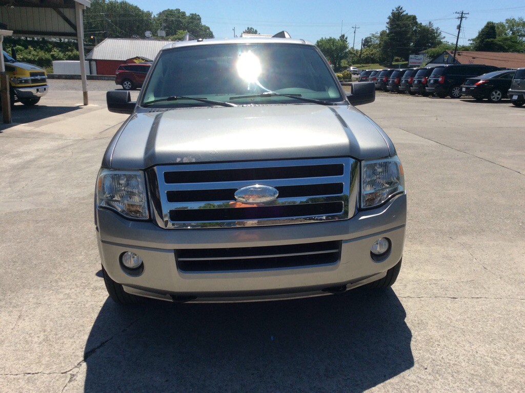 2008 Ford Expedition Image 2