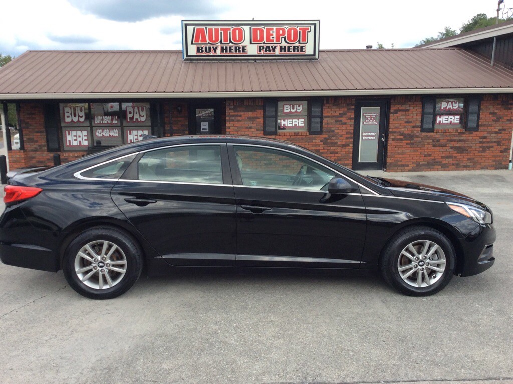 2017 Hyundai Sonata Image 1