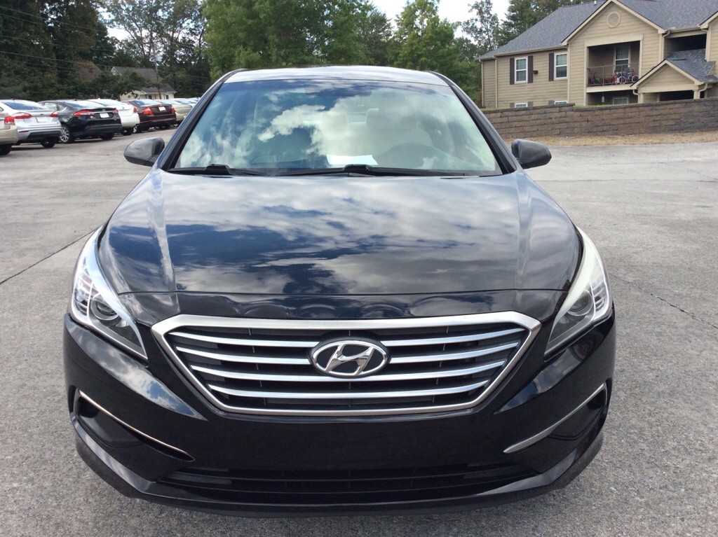 2017 Hyundai Sonata Image 2