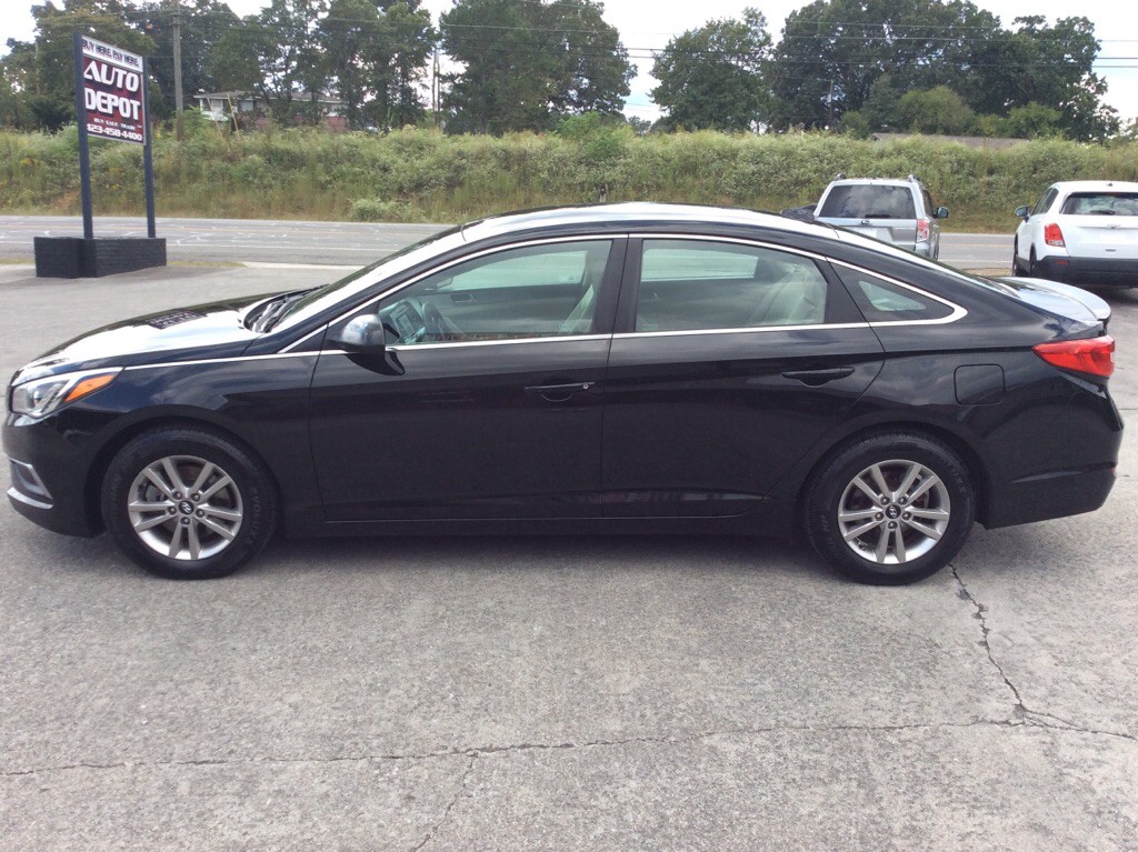 2017 Hyundai Sonata Image 3
