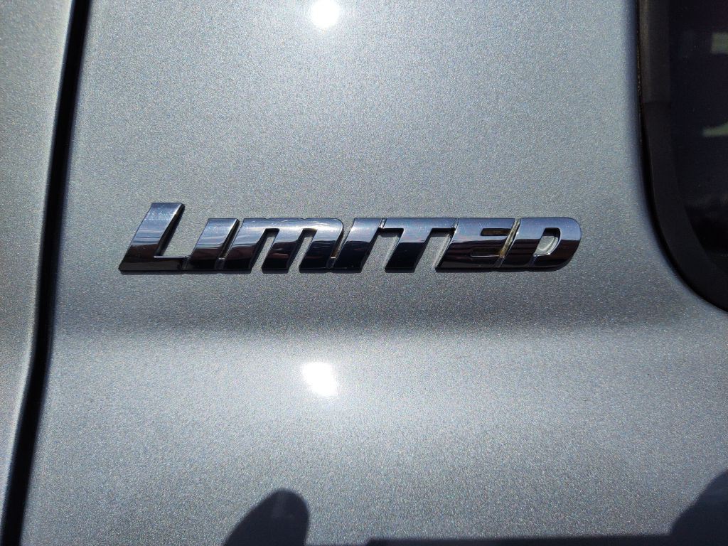 2011 Toyota Tundra Image 9