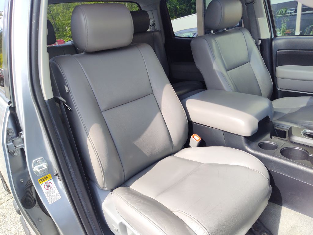 2011 Toyota Tundra Image 18