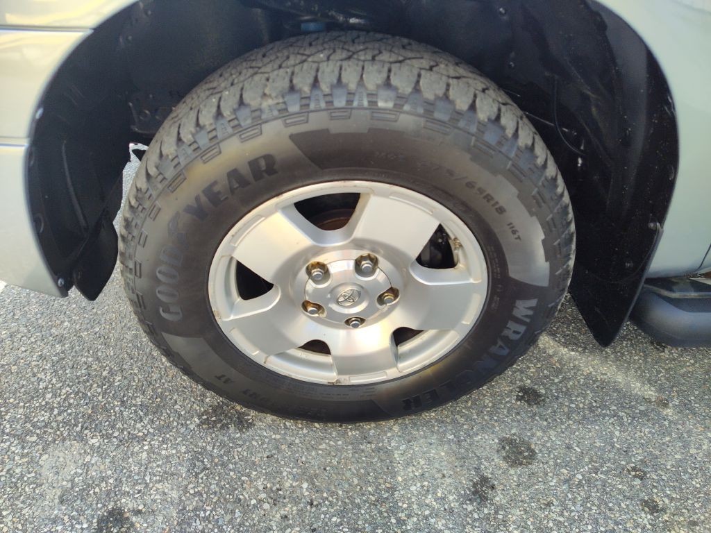 2011 Toyota Tundra Image 22