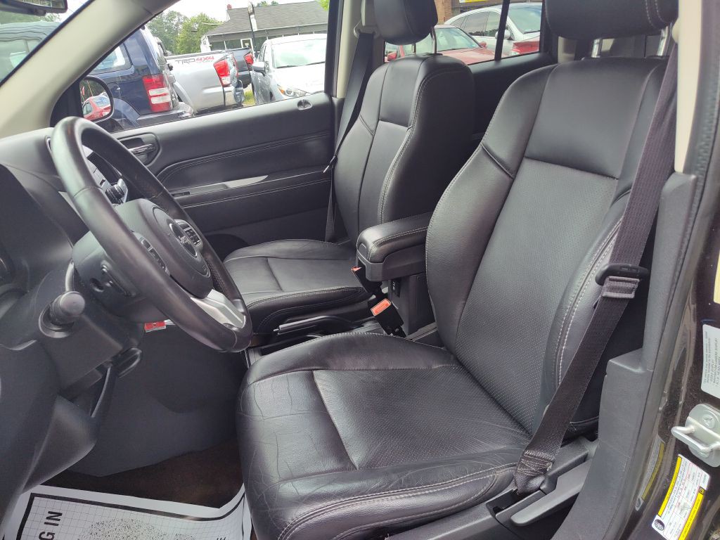 2015 Jeep Compass Image 14