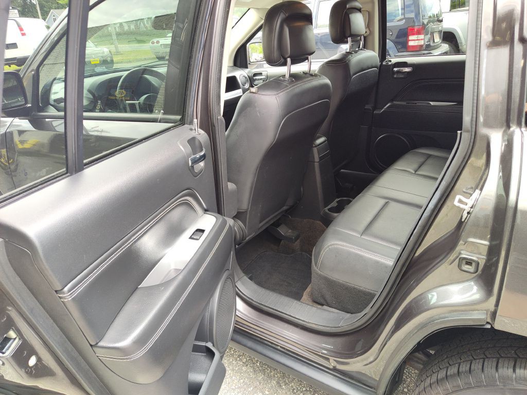 2015 Jeep Compass Image 17