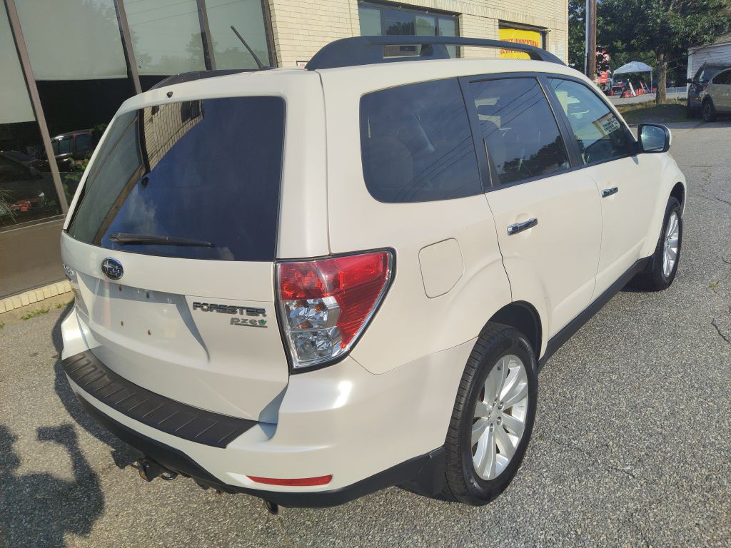 2012 Subaru Forester Image 8