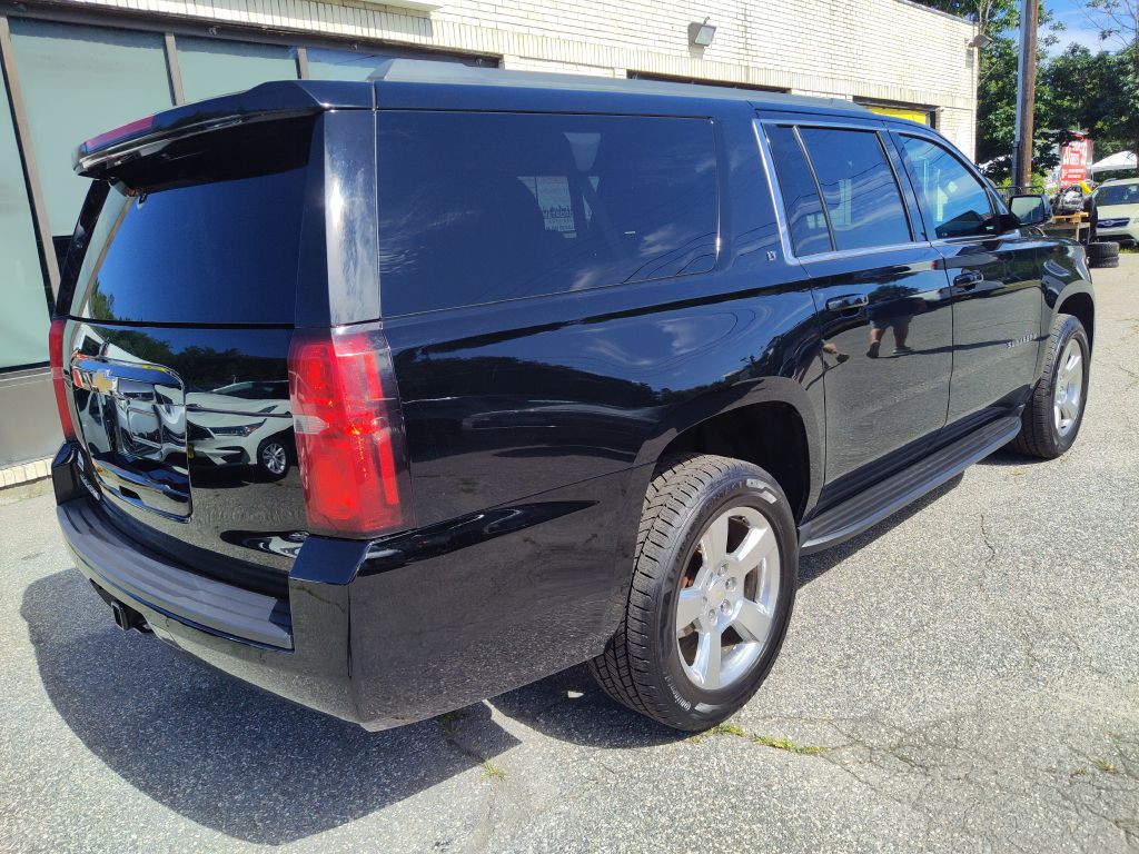 2018 Chevrolet Suburban Image 8