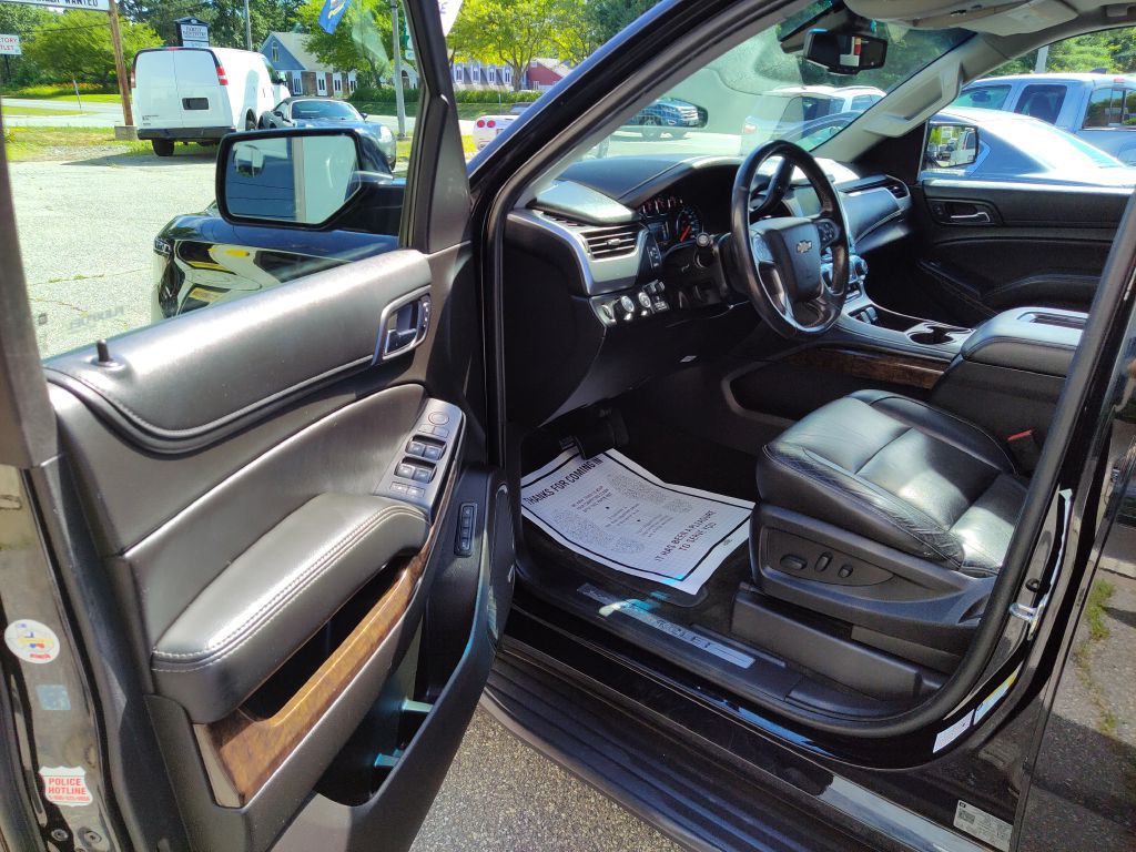 2018 Chevrolet Suburban Image 11