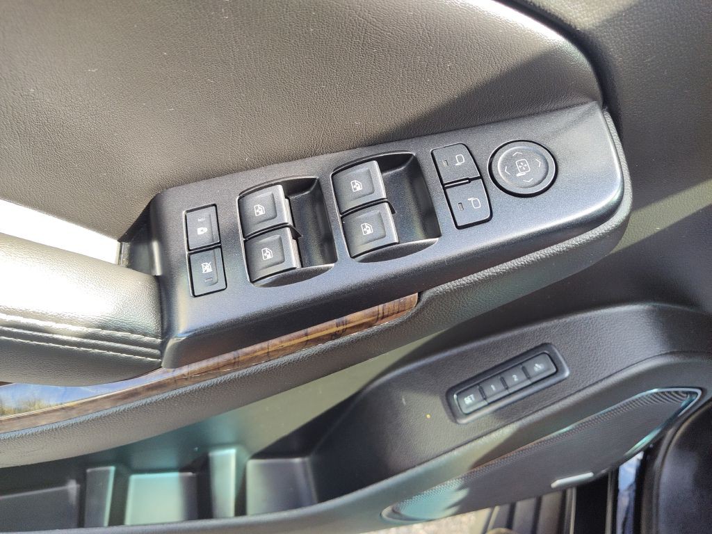 2018 Chevrolet Suburban Image 33