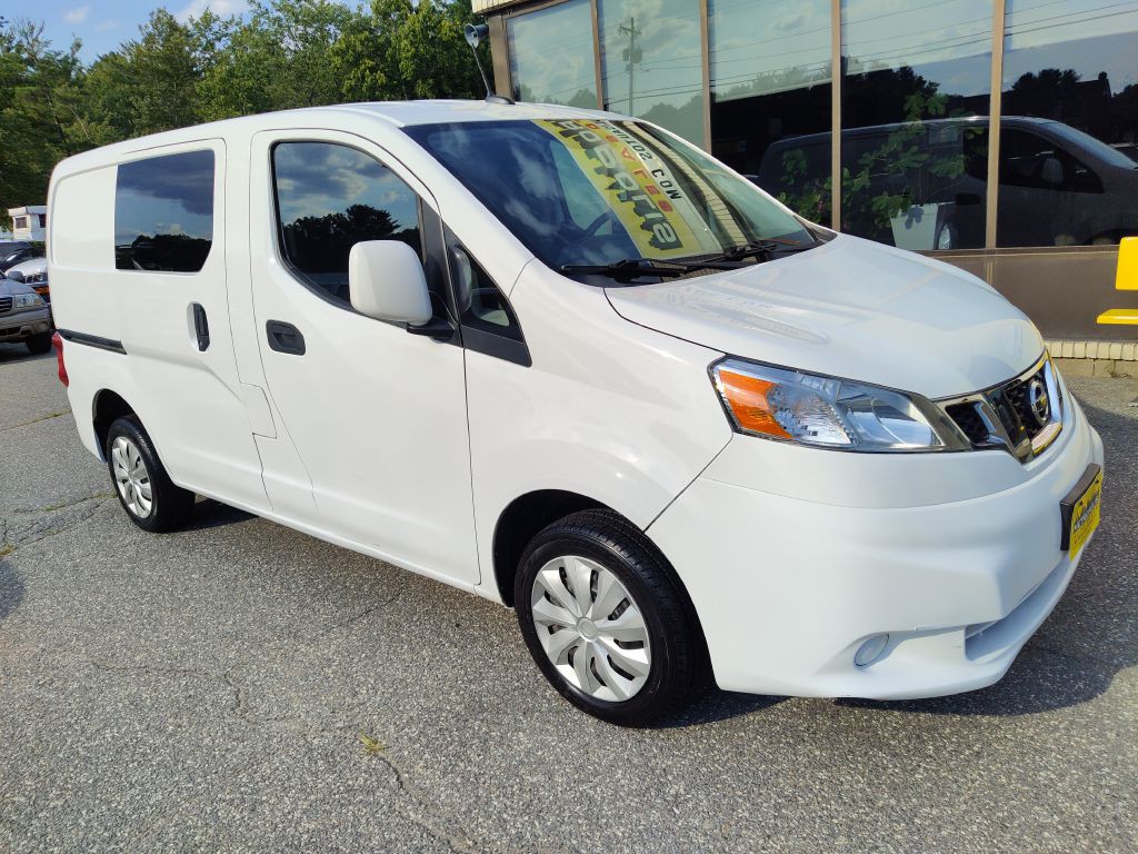2018 Nissan NV200 Image 2