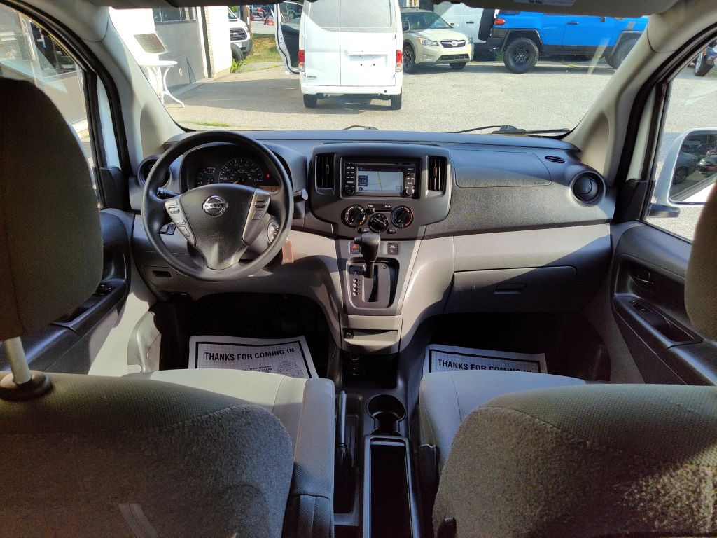 2018 Nissan NV200 Image 9