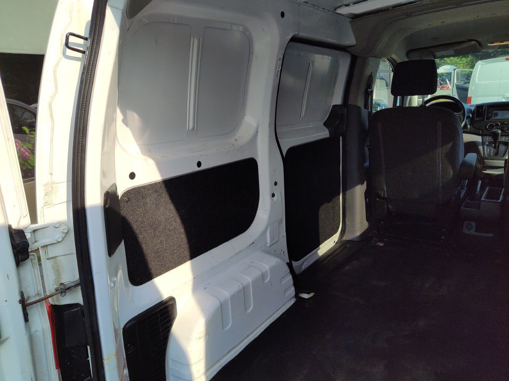 2018 Nissan NV200 Image 15