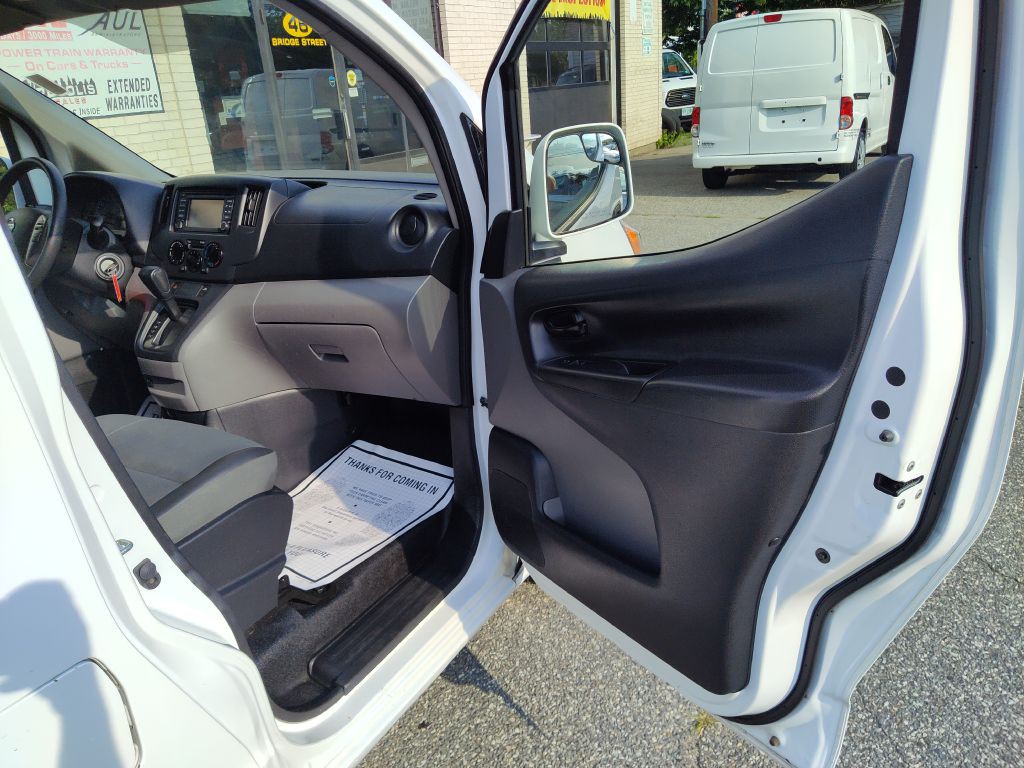 2018 Nissan NV200 Image 20