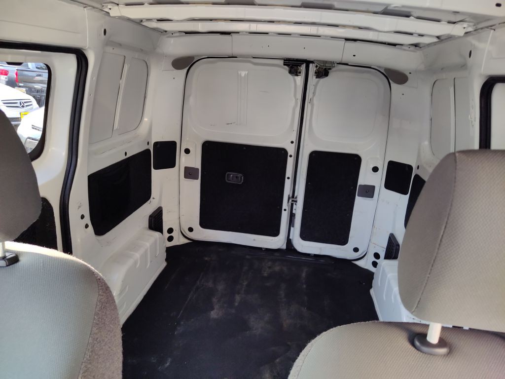 2018 Nissan NV200 Image 27