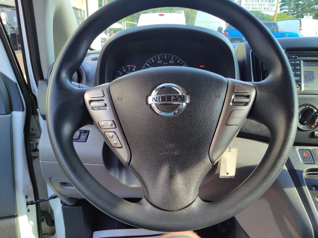 2018 Nissan NV200 Image 31